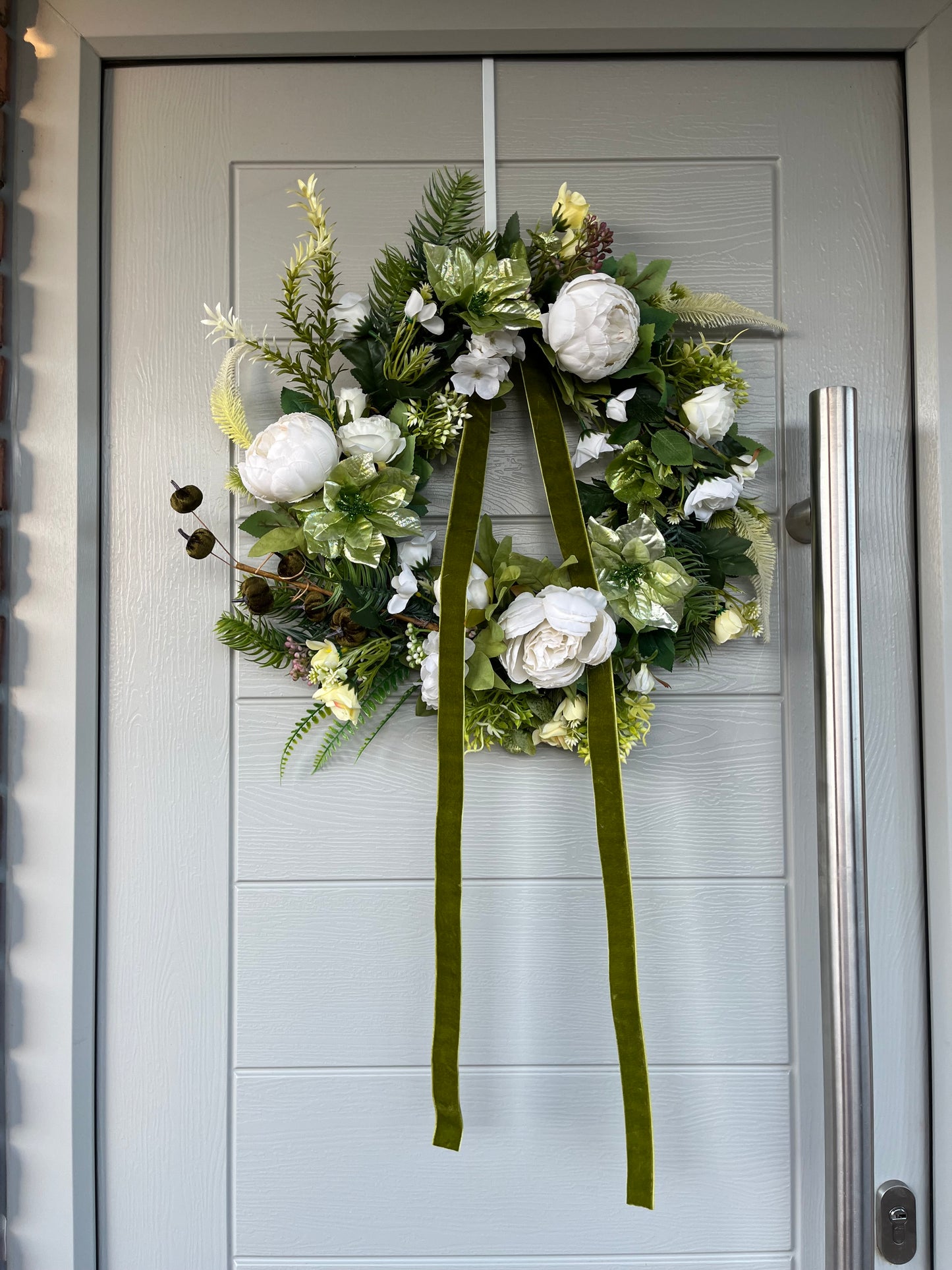 Autumn/Winter artificial floral wreath