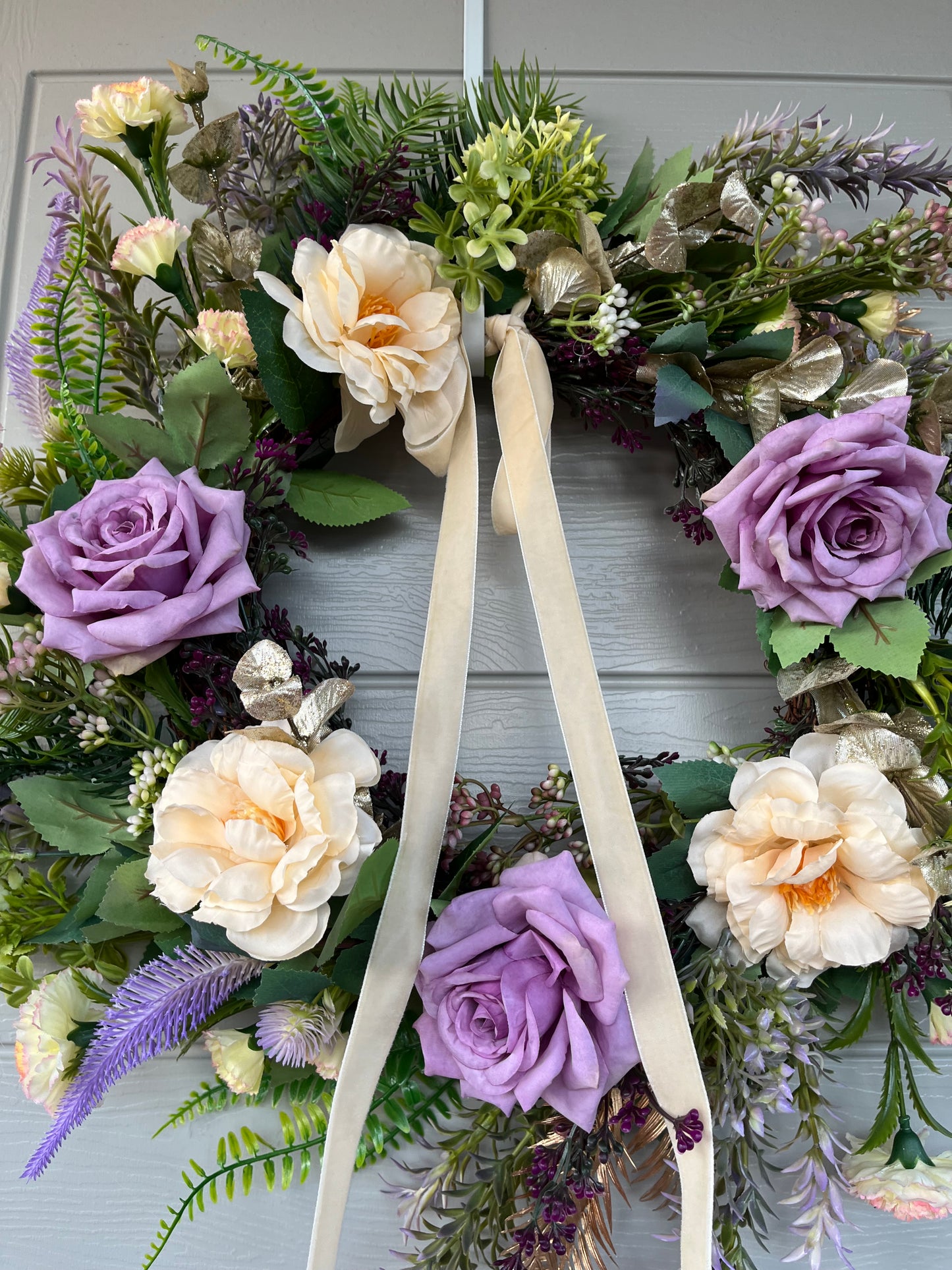 Autumn/Winter design artificial floral wreath